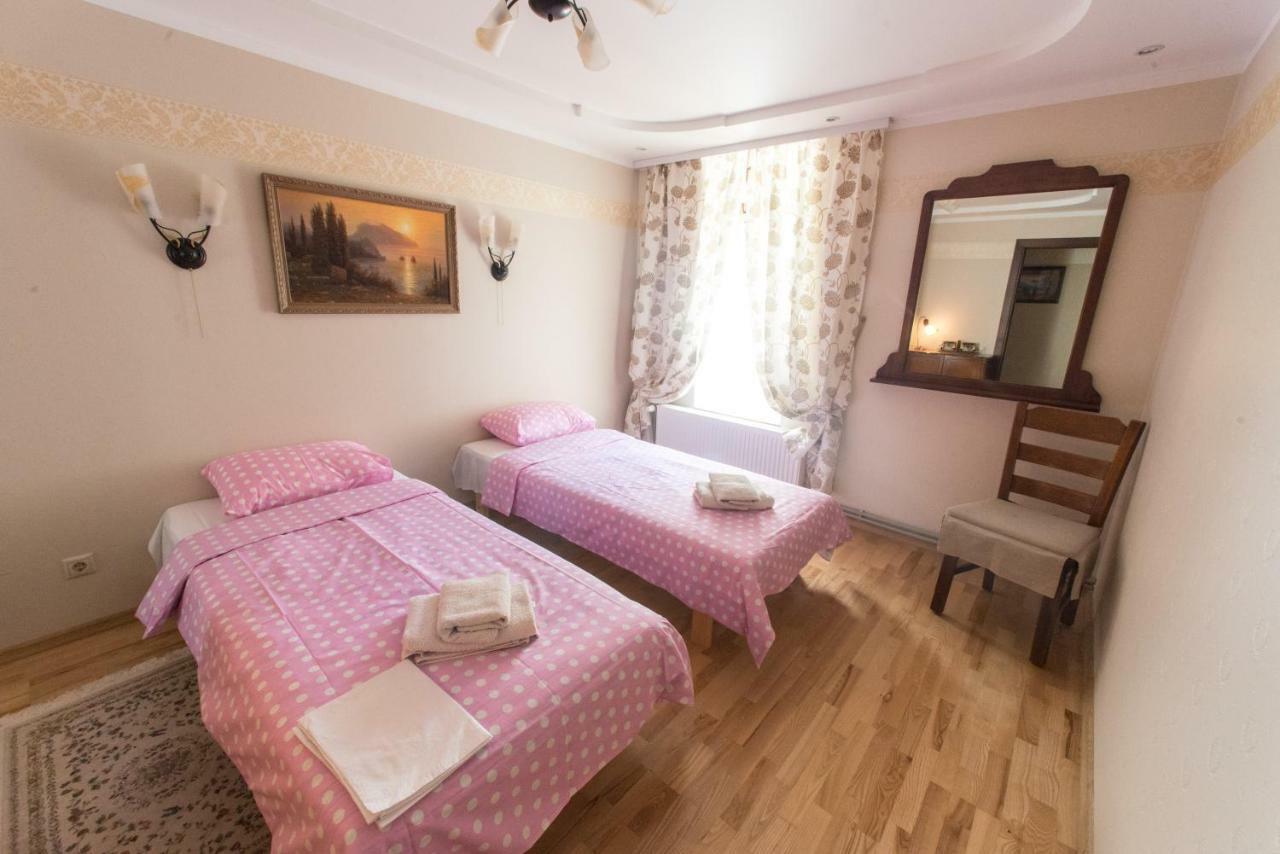 Kodu Hotell Narva-Jõesuu Exteriör bild